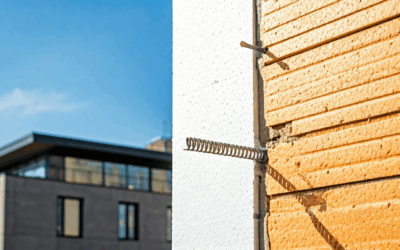 Jak prawidłowo wykonać mocowanie do elewacji ocieplonej styropianem?